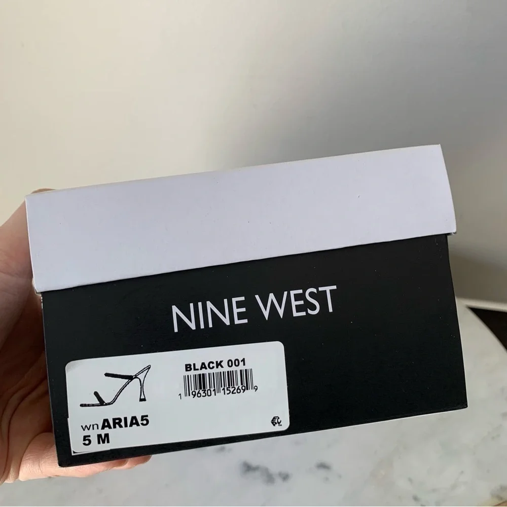 NWT NINE WEST Women's Aria Heeled Dress Sandals Black jewel heels Size 5